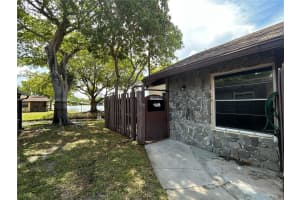 322 Briarwood Cir, Hollywood, FL 33024, Sold 07/21/25