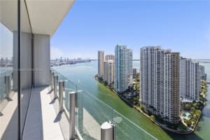 300 Biscayne Blvd Way 3104, Miami