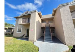 1881 Nw 96th Ter 7c, Pembroke Pines