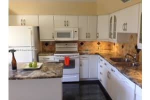 3910 Inverrary Blvd 304-b, Lauderhill