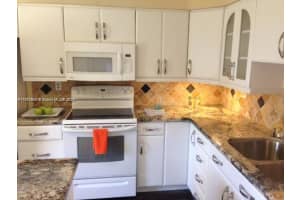 3910 Inverrary Blvd 304-b Lauderhill, FL 33319 - MLS#A11811663