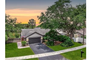 5816 SW 89th Way, Cooper City, FL 33328, Sold 08/19/25