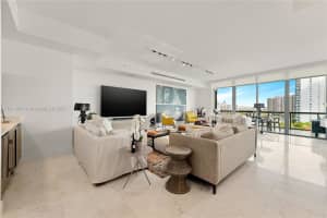 3300 NE 188th St APT 909, Aventura, FL 33180, - MLS#A11811747