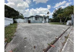 315 W 44th St, Hialeah, FL 33012, Sold 07/23/25