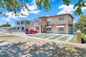 911 E 9th Pl, Hialeah