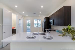 10226 Nw 64th Ter 104, Doral