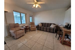 15600 NE 6th Ave APT 33A, Miami, FL 33162, Sold 08/20/25