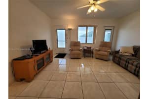 15600 NE 6th Ave APT 33A, Miami, FL 33162, Sold 08/20/25