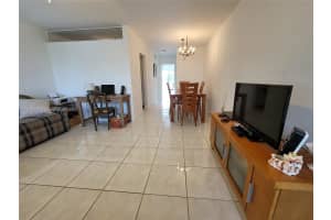 15600 NE 6th Ave APT 33A, Miami, FL 33162, Sold 08/20/25