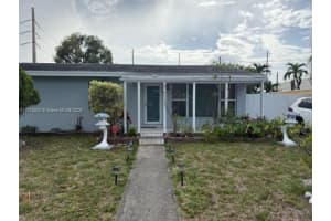 804 N 20th Ct, Hollywood