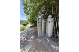 1239 Marseille Dr 7, Miami Beach