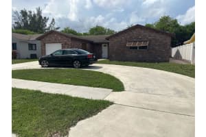 9353 Sw 1st Pl, Boca Raton