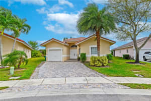 MLS# A11812076, Tamarac, Florida 33321