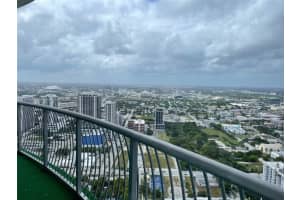 1750 N Bayshore Dr 5615, Miami