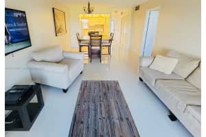 8900 Washington St Apartment 409, Pembroke Pines, FL 33025, - MLS#A11812099