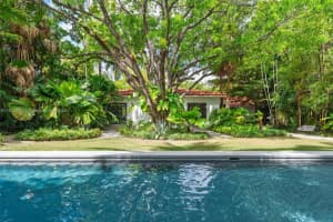 621 Ne 55th St, Miami