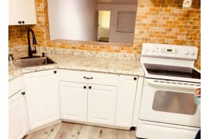 1550 Ne 191st St 303, Miami