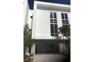 1731 Nw 40th Dr, Boca Raton