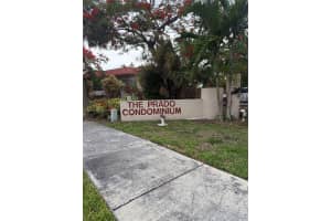 10661 Sw 108th Ave 2e, Miami