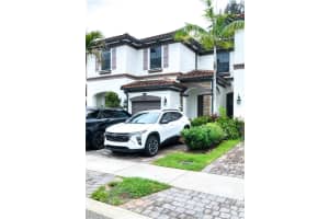 6489 N Anise Ct Davie, FL 33314 - MLS#A11812273