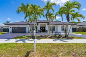 15760 SW 45th St, Miami, FL 33185, Sold 08/14/25