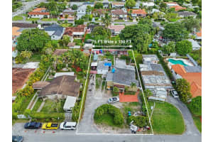 6242 Sw 28th St, Miami
