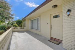 10106 NW 82nd St, Tamarac, FL 33321, Sold 07/17/25