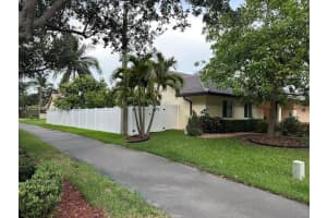 16295 NW 9th Dr, Pembroke Pines, FL 33028, - MLS#A11812375