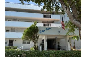 3750 Ne 169th St 106, North Miami Beach