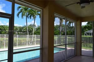991 Crestview Cir, Weston, FL 33327 - MLS#A11812453
