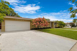 10421 NW 21st St, Pembroke Pines, FL 33026, Sold 07/02/25
