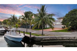 3229 Canal Dr, Pompano Beach, FL 33062 - MLS#A11812517