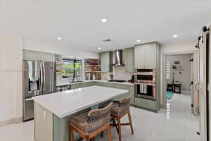 11000 Nw 15th St Pembroke Pines, FL 33026 - MLS#A11812545