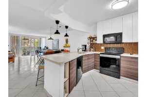 1770 Ne 191st St 116-1, Miami