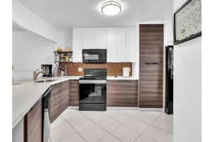 1770 NE 191st St Apt 116-1, Miami, FL 33179, - MLS#A11812619