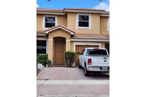 1057 Ne 42nd Ave, Homestead