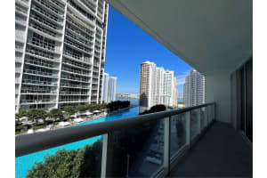495 Brickell Ave 1710, Miami