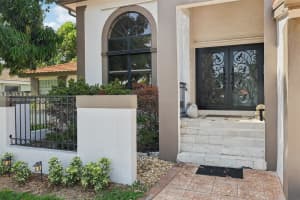15050 E Falcons Lea Dr, Davie, FL 33331, Sold 08/08/25