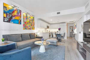 55 Sw 9th St 1510, Miami