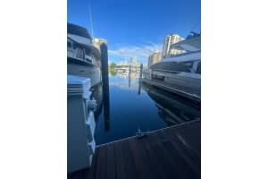 19777 E Country Club Dr Aventura, FL 33180 Sold 08/22/25