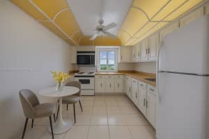 800 Parkview Dr APT 729, Hallandale Beach, FL 33009, - MLS#A11812983