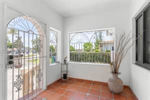 525 NW 32nd Ave, Miami, FL 33125, Sold 07/21/25
