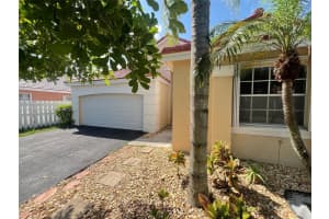 435 Somerset Way, Weston, FL 33326, - MLS#A11813063