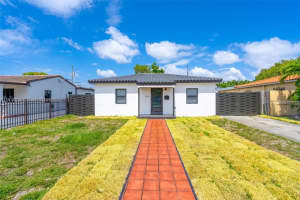 1000 Nw 35th Ct, Miami