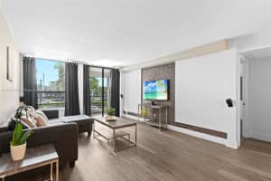 6451 N University Dr APT 205, Tamarac, FL 33321, Sold 10/01/25