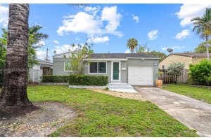 1636 Arthur St, Hollywood