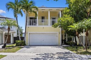 357 Ne 35th Ter, Homestead