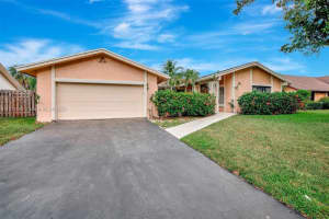 1360 NW 94th Ave, Plantation, FL 33322, Sold 08/07/25