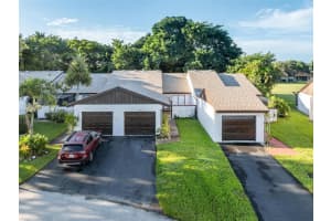9234 Wedgewood Ln D7, Tamarac