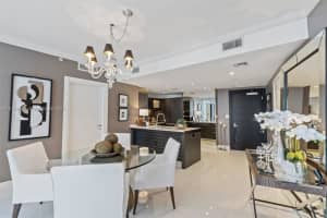 Epic Tower, 200 Biscayne Blvd Way, Miami, FL 33131, Sold 06/20/25